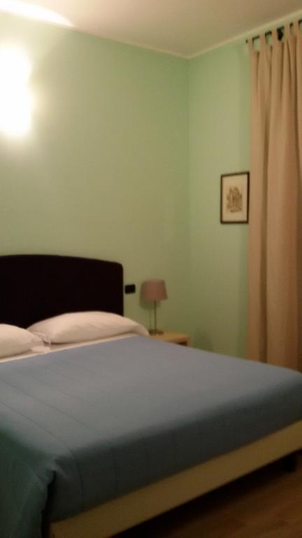 Cerrutihotel Верчелли Экстерьер фото